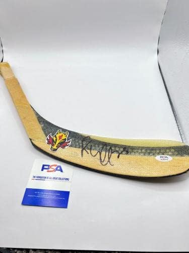 Елиас Линдхолм Калгари Фламен автограм потпишан хокеј стап сечило PSA COA - Автограмирани NHL стапчиња