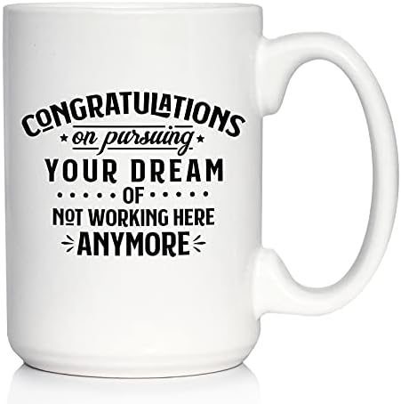 Честитки за извршување на криглата за кафе од соништата - смешен шеф или соработник што остава подарок - голема чаша за керамичко