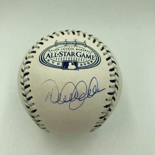 Дерек etетер го потпиша бејзболот на сите starвезди во 2008 година со стадионот Штајнер Коа Јанки - автограмирани бејзбол