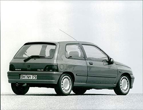 Гроздобер фотографија од 9105 Renault Clio 16 V