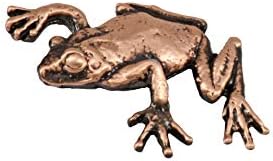 Рачно изработено дрво и пинови за лапчиња - слатки жаби кои се качуваат на гранка или дрво - пикатер, бакар, злато, рачно насликано - рачно изработено