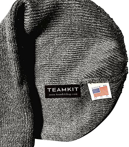 Шапка TeamKit Beanie - Удобно и топло манжетно плетено ребро капа, сопствено извезено лого за брзина. Најмногу одговара на една големина