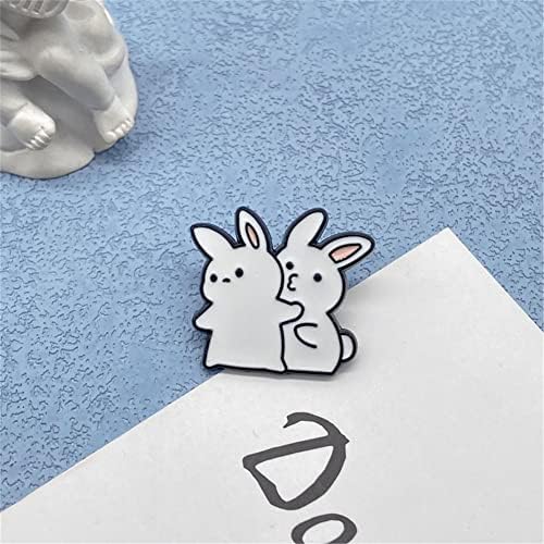 Разиграни зајаци емајл пин брош цртан филм симпатична две мали зајаци брош лапел иглички метални значки додатоци за накит за